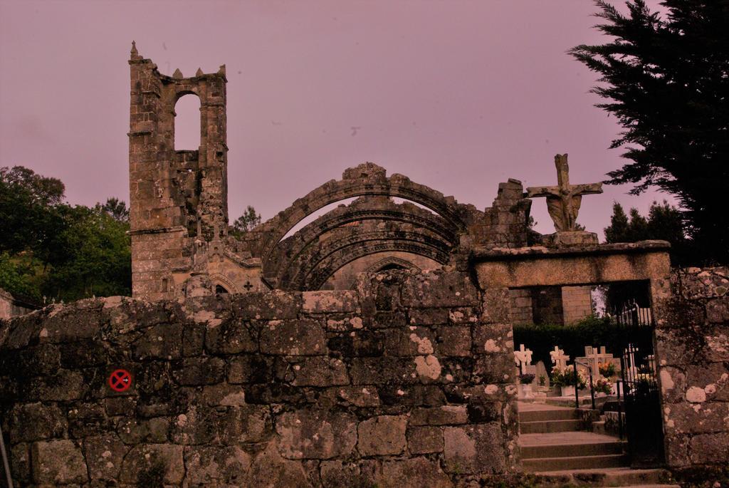 בית הארחה קמבדוס 	Casa Marineira Lourdes מראה חיצוני תמונה