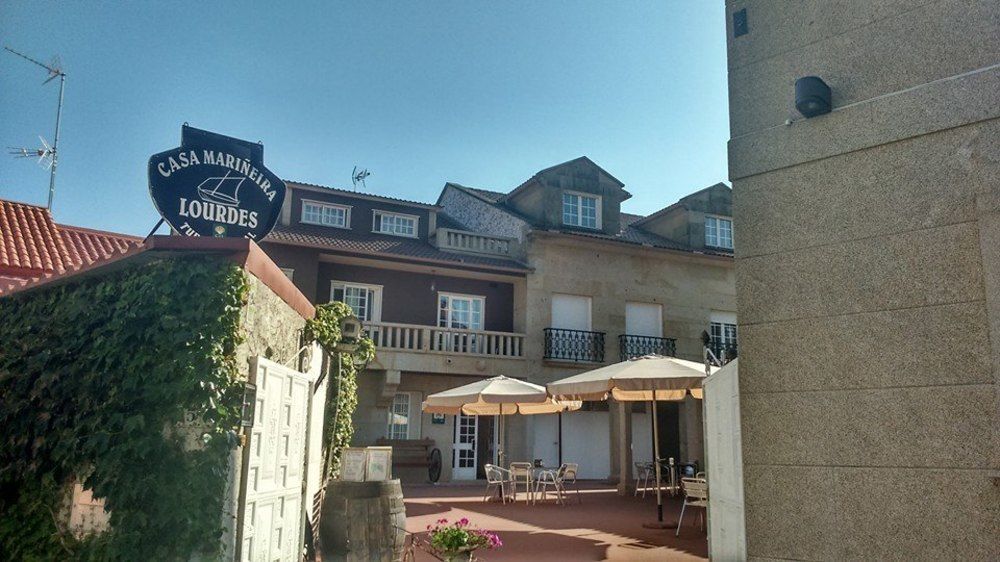 בית הארחה קמבדוס 	Casa Marineira Lourdes מראה חיצוני תמונה